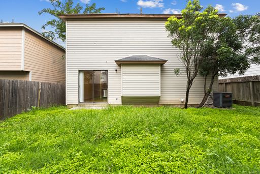 5011 River Kenton, San Antonio, TX 78240