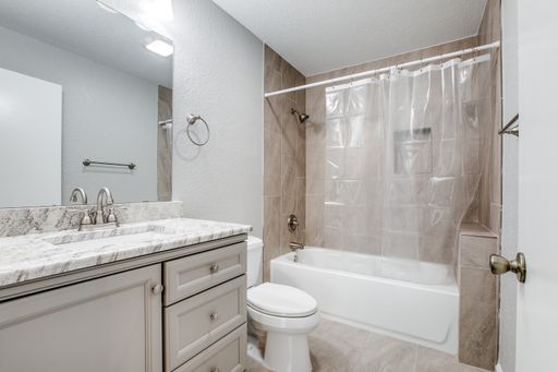 11815 Vance Jackson Rd #606, San Antonio, TX 78230