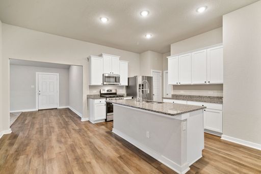 6106 Rio Piedra Dr, San Antonio, TX 78247
