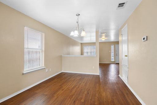 8304 Heights Valley, Converse, TX 78109