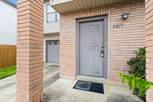 5011 River Kenton, San Antonio, TX 78240