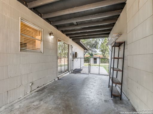 5830 Castle Yard, San Antonio, TX 78218
