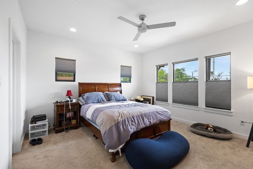 918 N Olive St, San Antonio, TX 78202