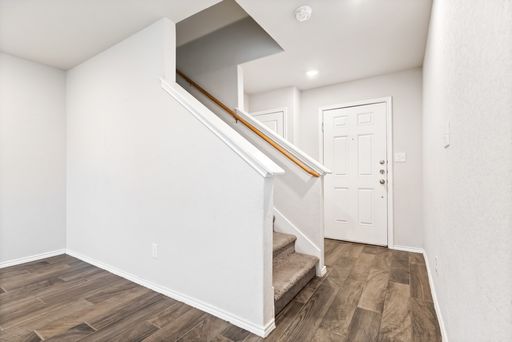 2432 Ayers Dr, Seguin, TX 78155