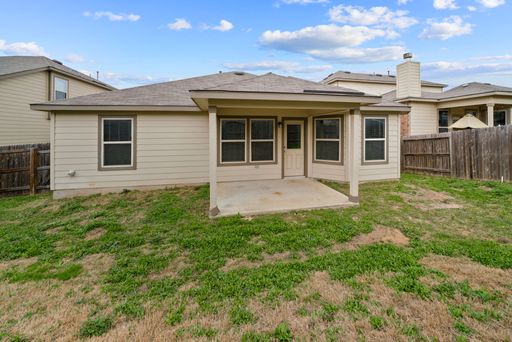 6106 Rio Piedra Dr, San Antonio, TX 78247