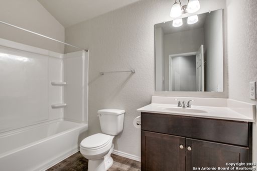 2025 Rhesus View, San Antonio, TX 78245