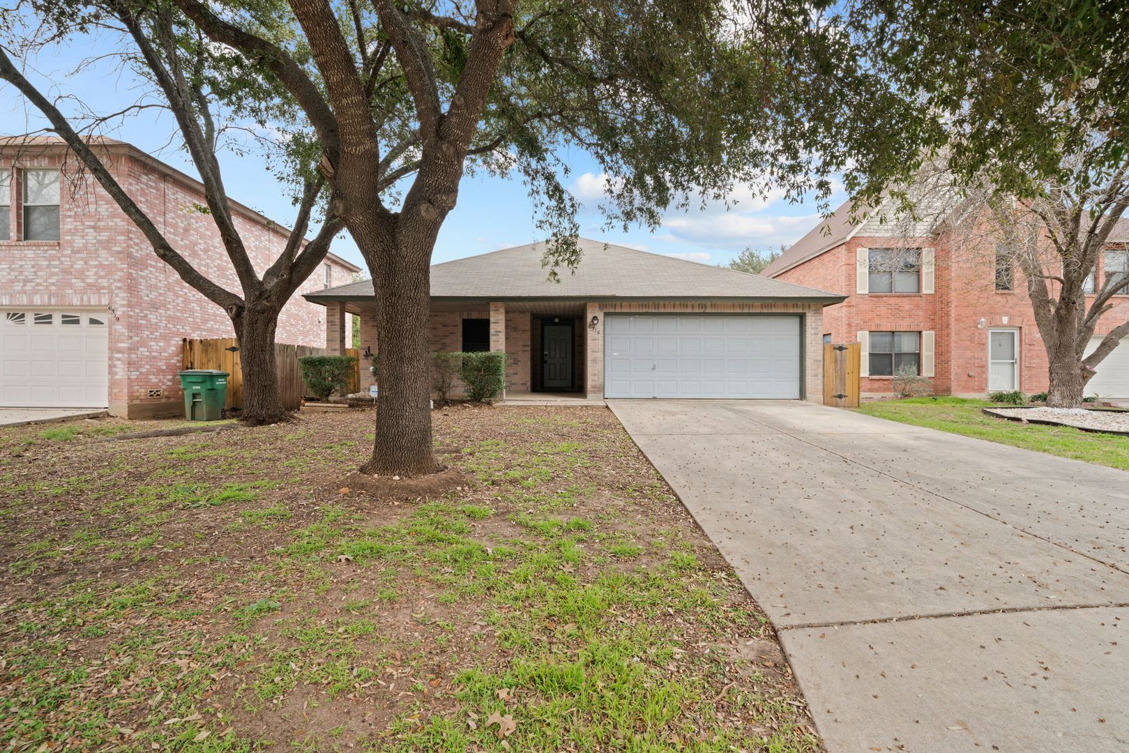 San Antonio House: 6315 Regency Crest