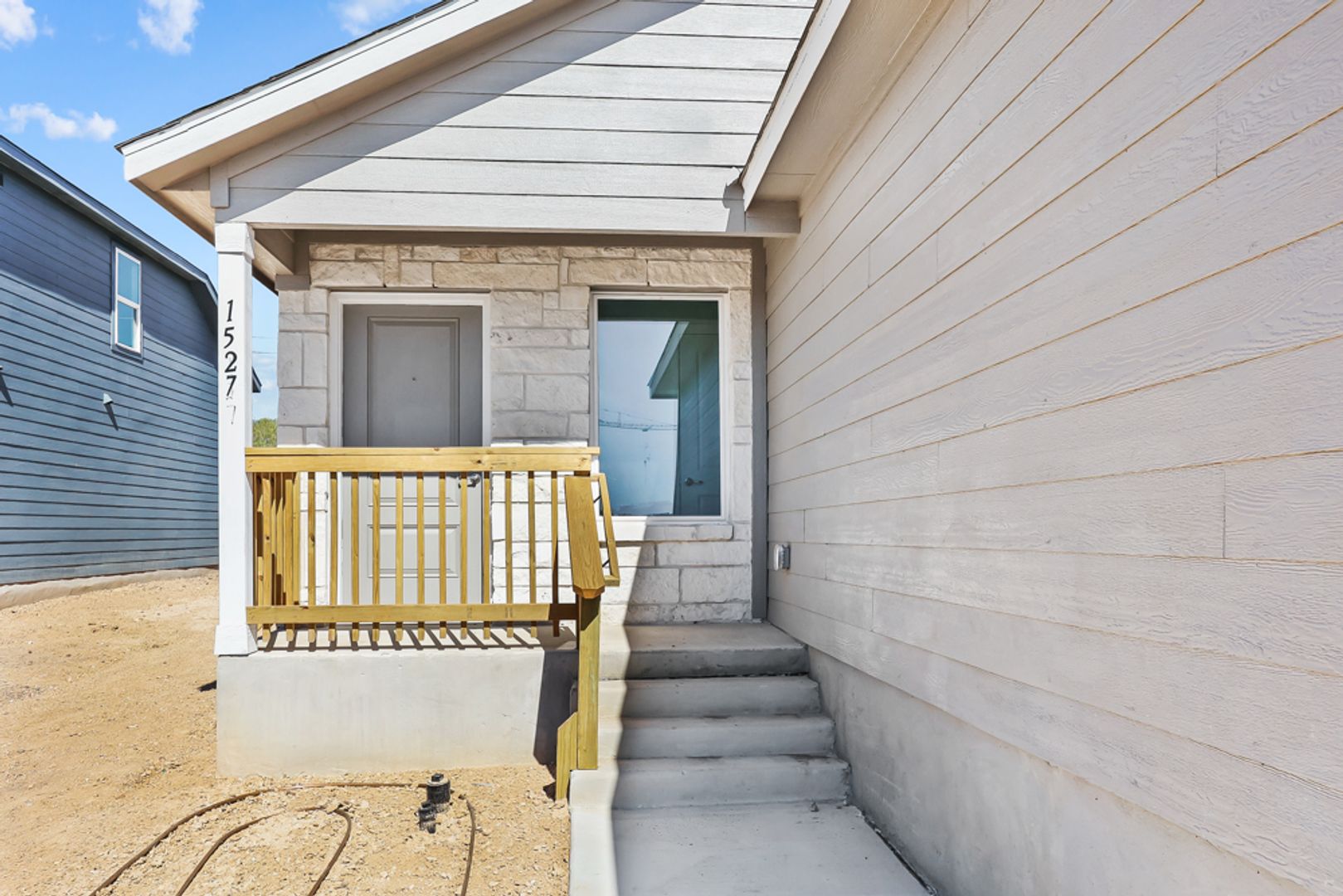 San Antonio House: 1527 Neria Loop