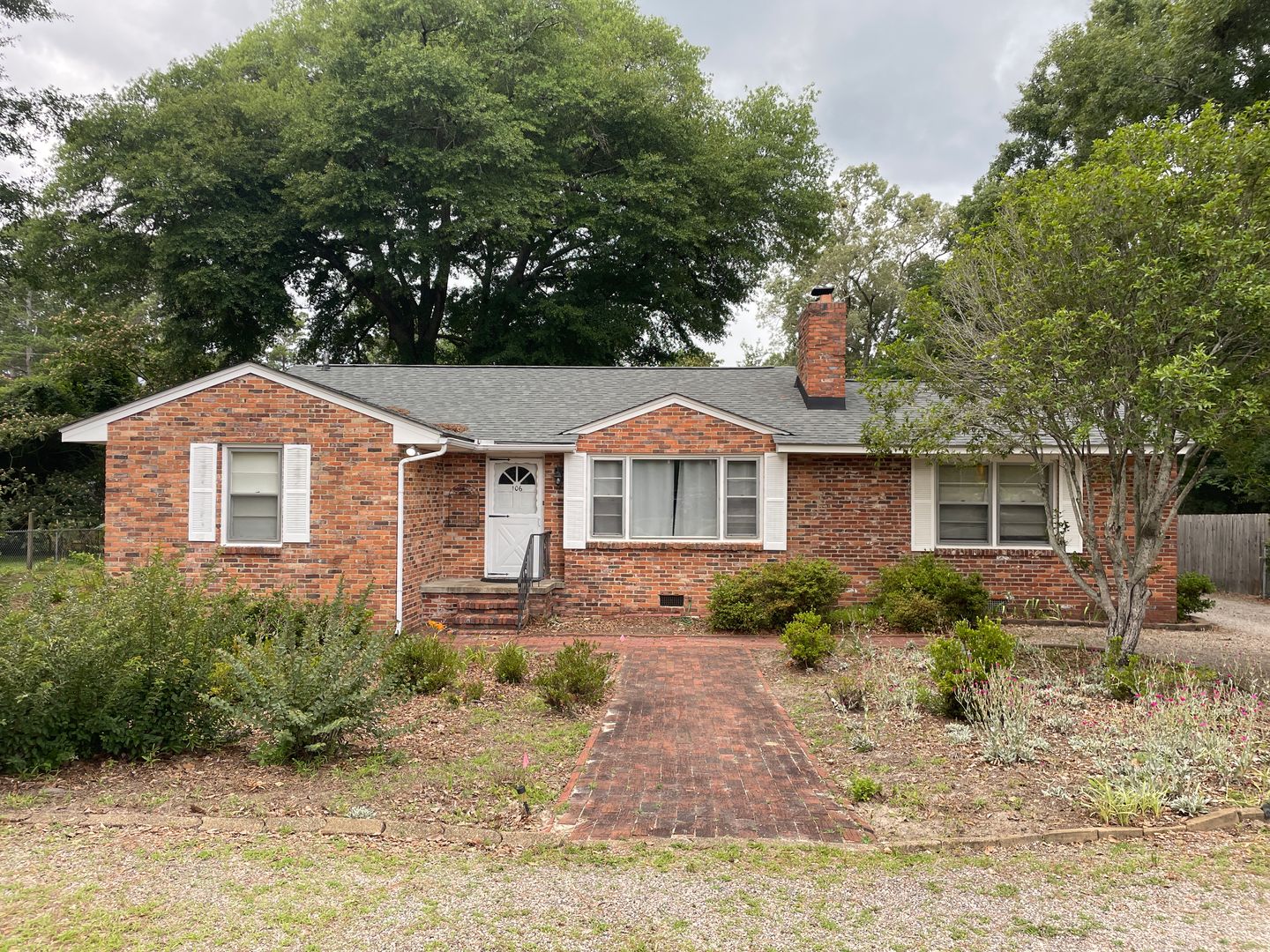 Aiken House: 106 Silver Bluff Road