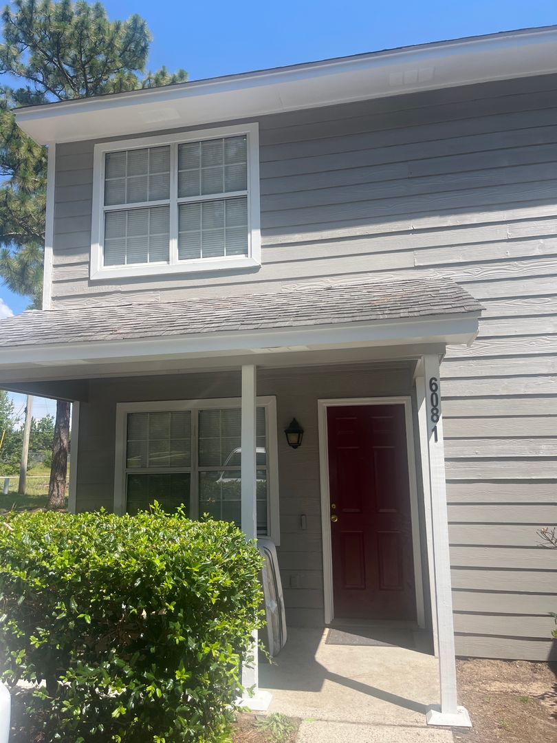 Warrenville Apartment: 608-1 Legion Road