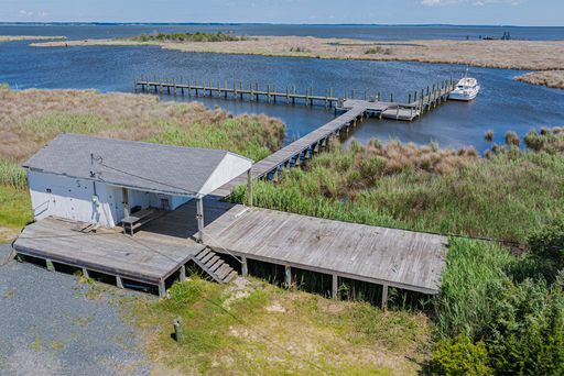 Waterfront Commercial Property - Available Now!