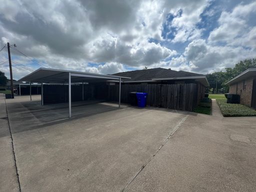 Duplex – photo 1