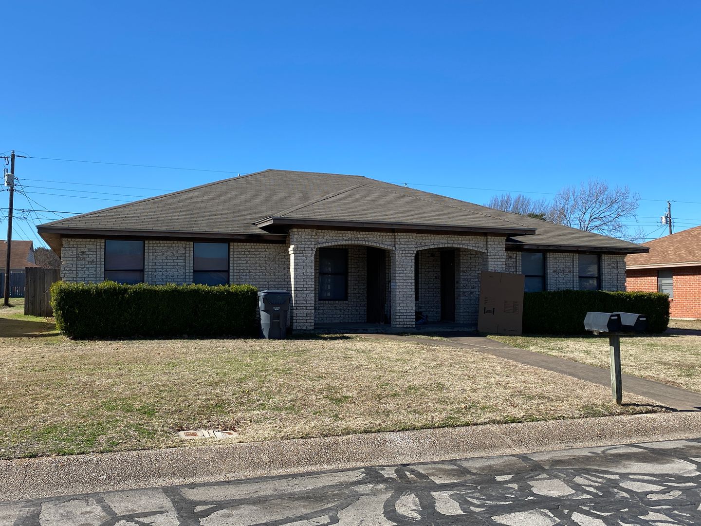 Waco House: 1403 Chapel Creek