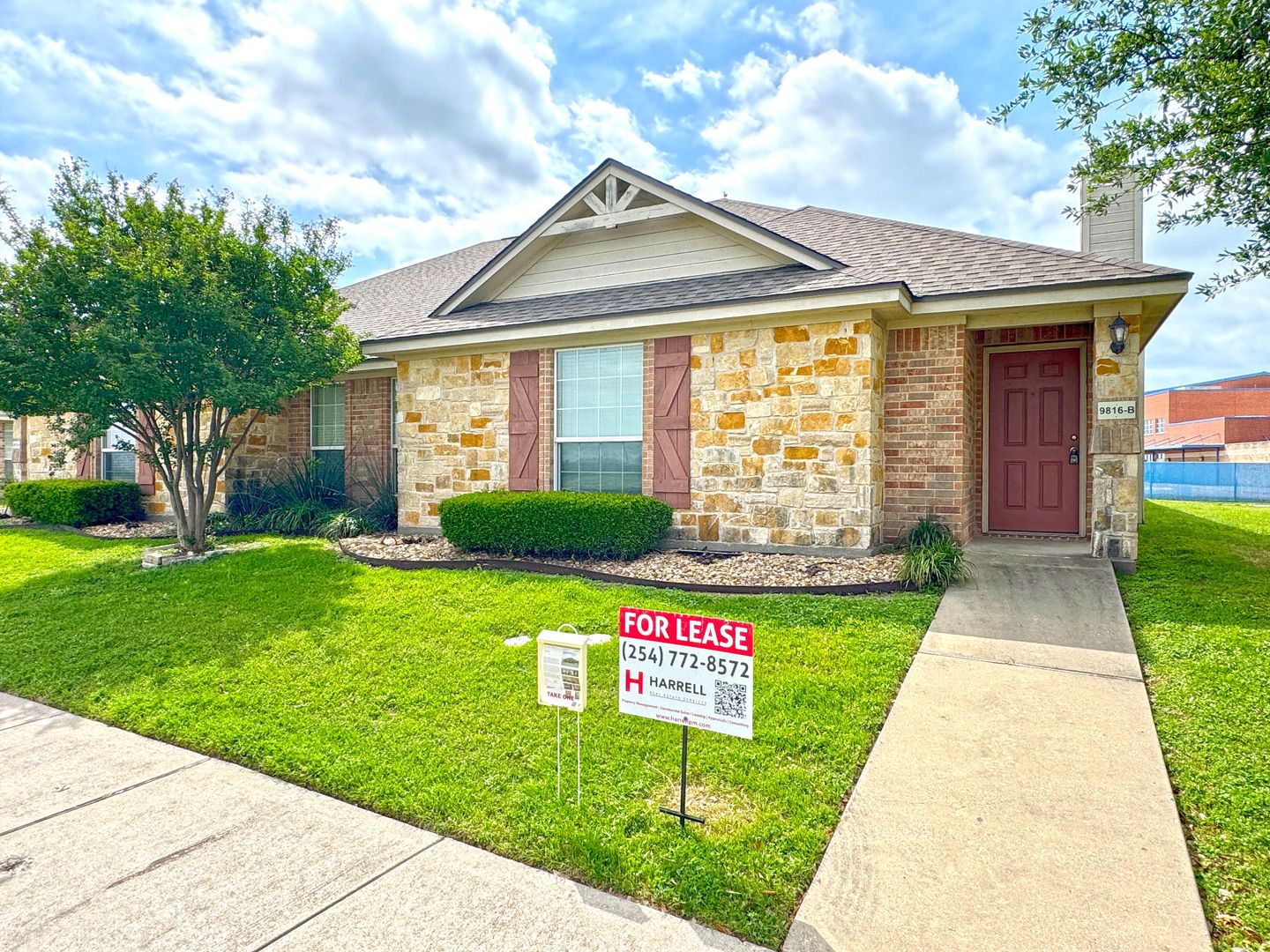 Waco House: 9824 B Salem Way