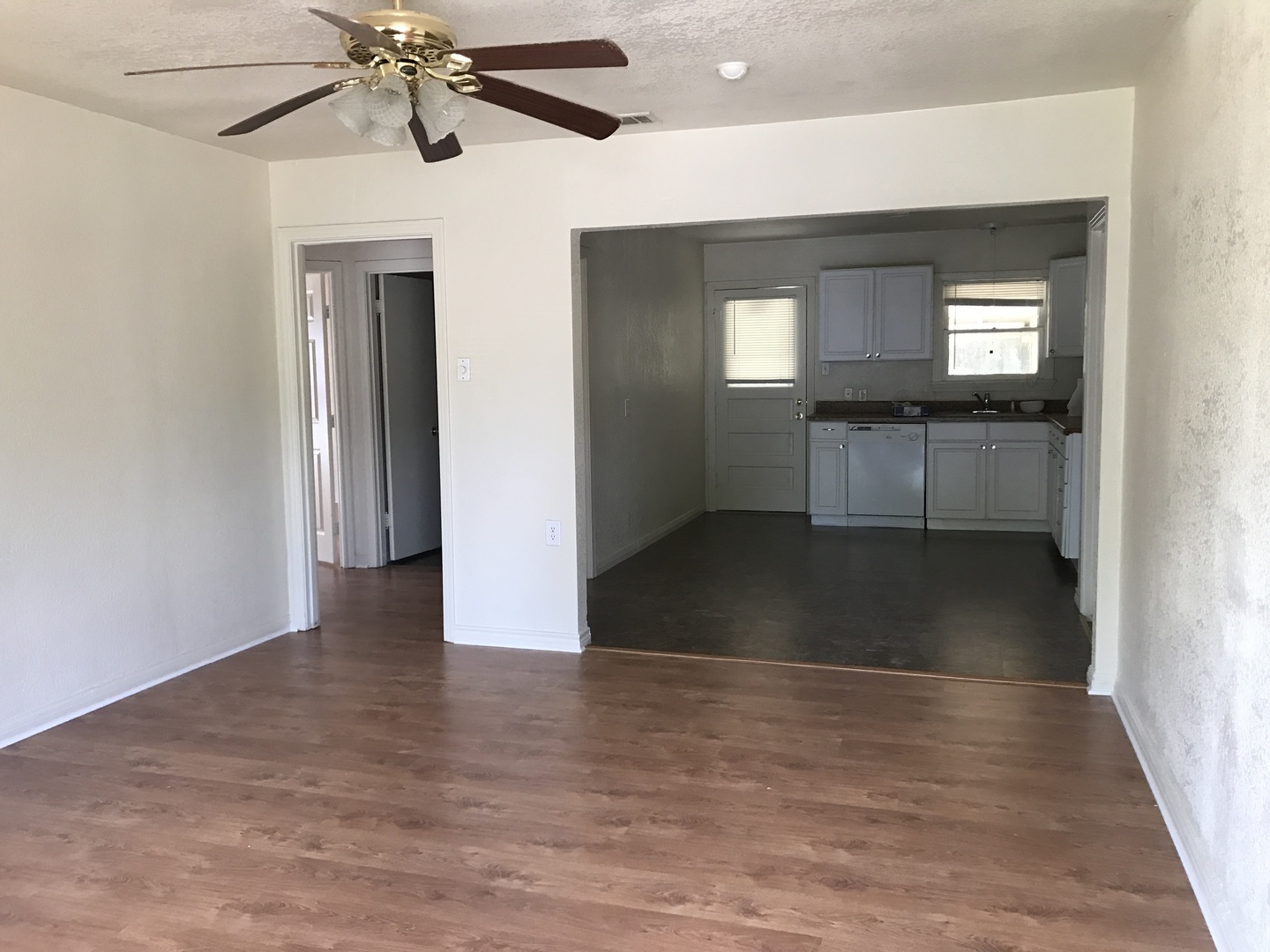Waco House: 2113 Richter