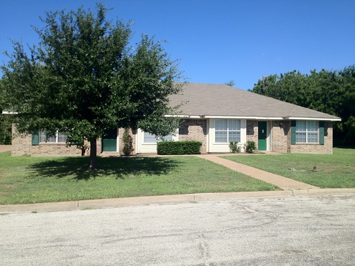 3 Bed 2 Bath Rental at 214 Cathy, Robinson, TX – photo 1