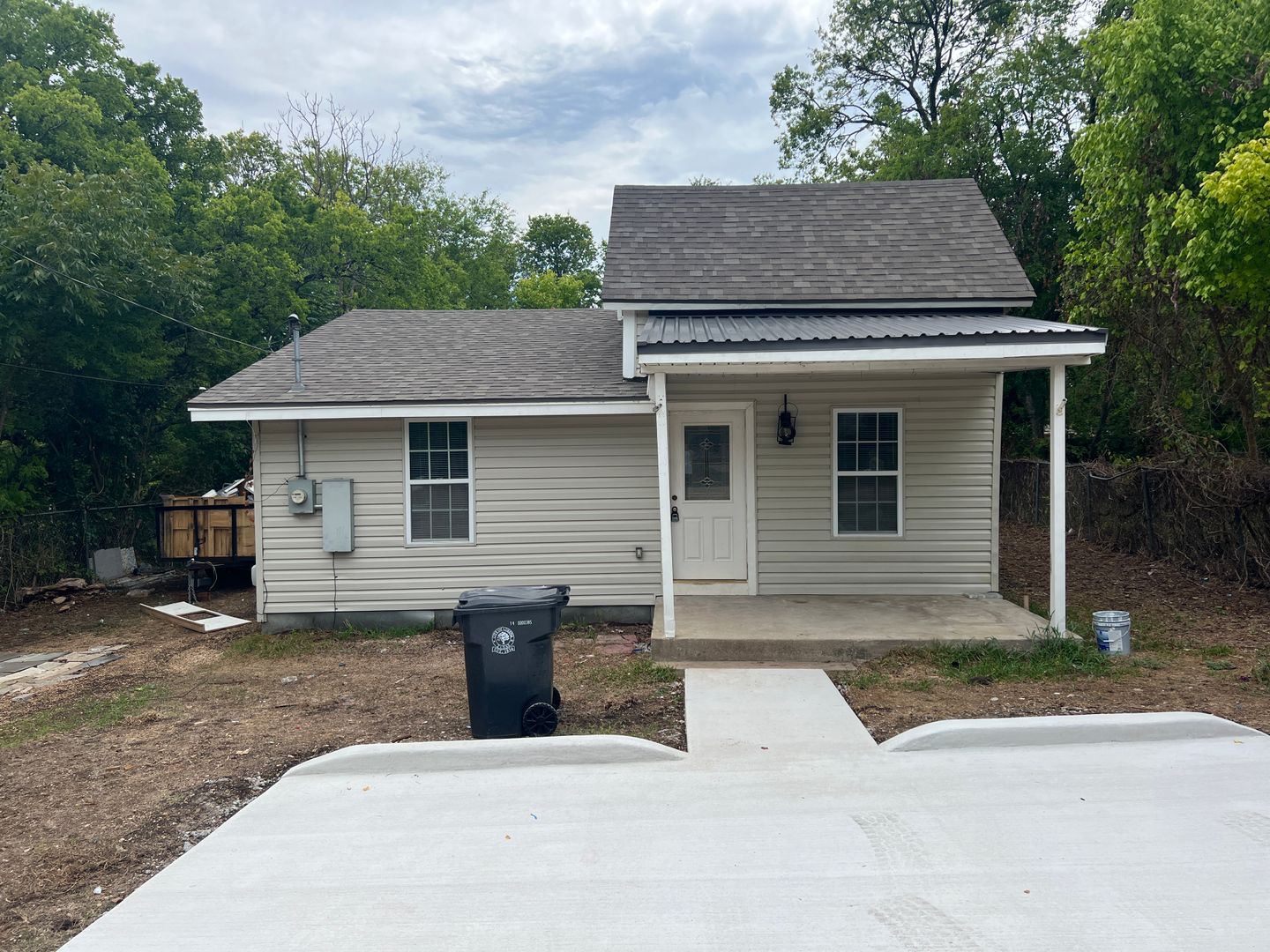 Lorena House: 203 W. Nolan
