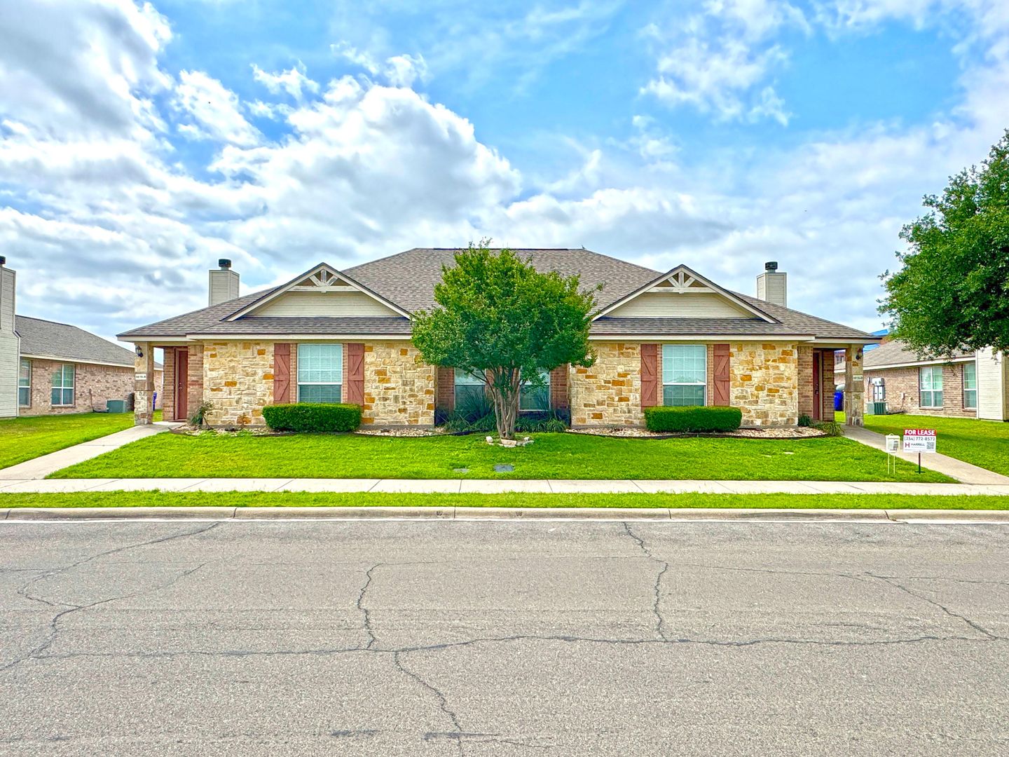 Waco House: 9820 A Salem Way