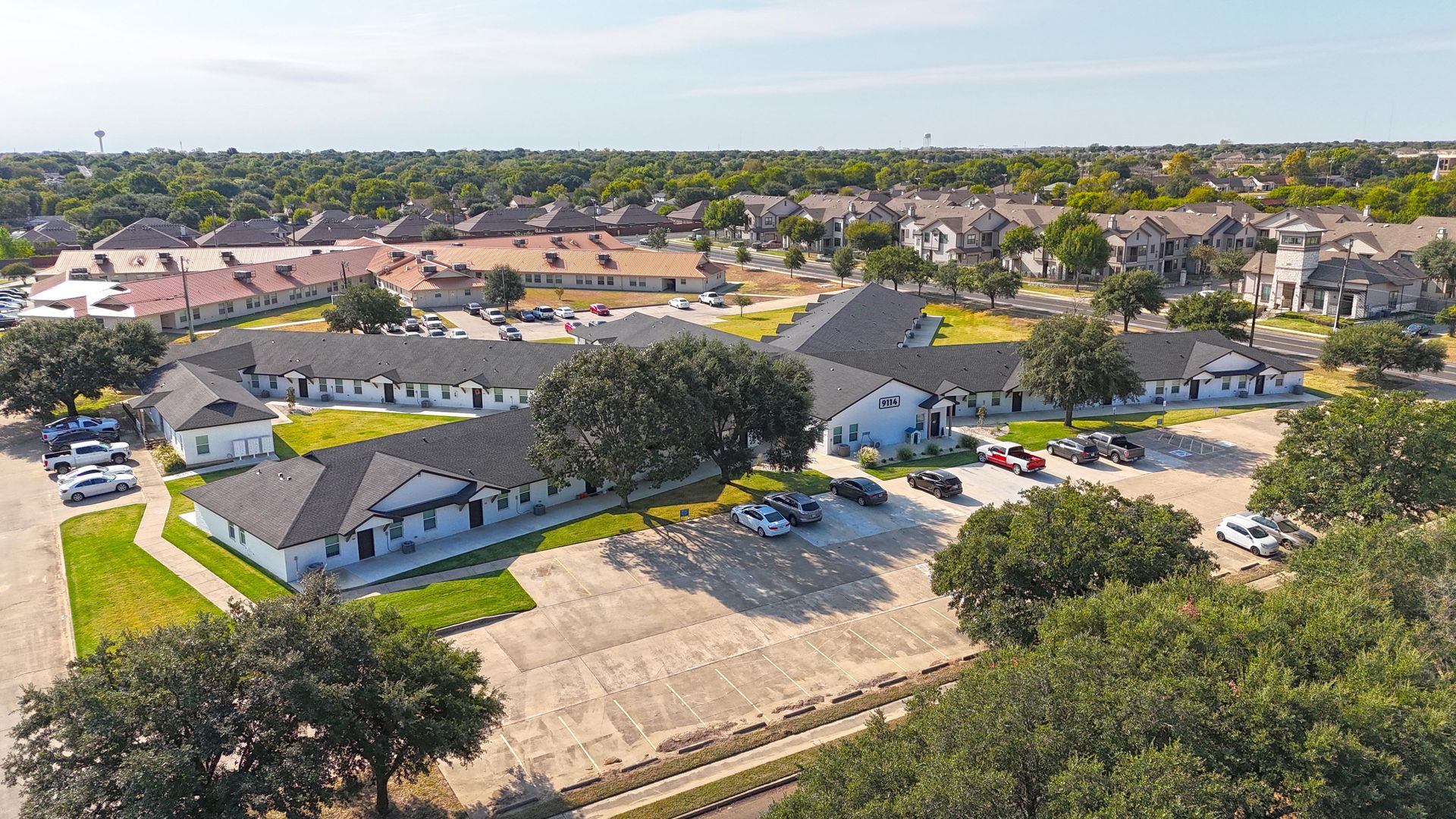 Waco House: 9114 Royal Lane