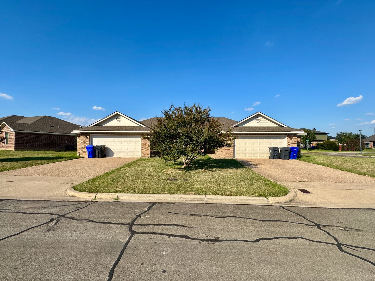 Waco House: 10201 A Iris Lane