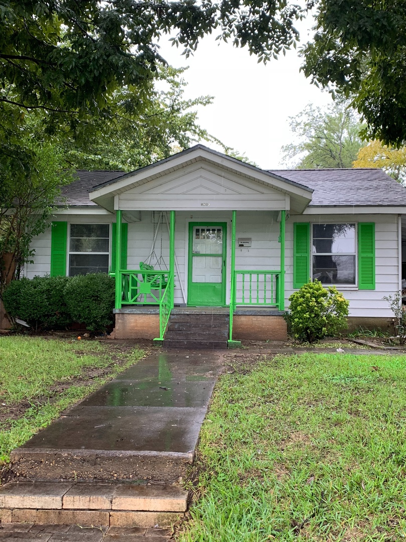 Waco House: 1913 Marquita St.
