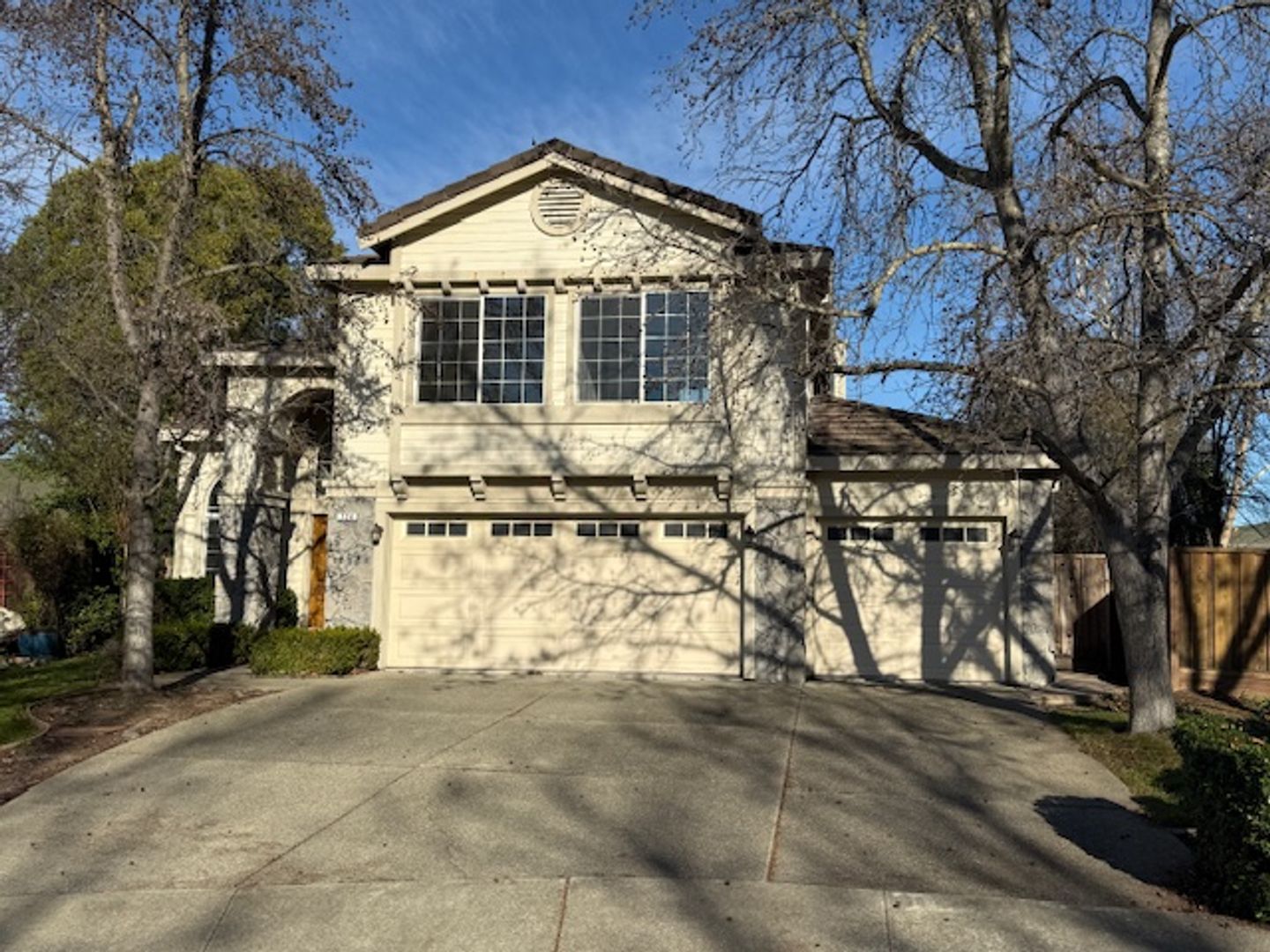 San Ramon House: 724 Bridge Creek Drive
