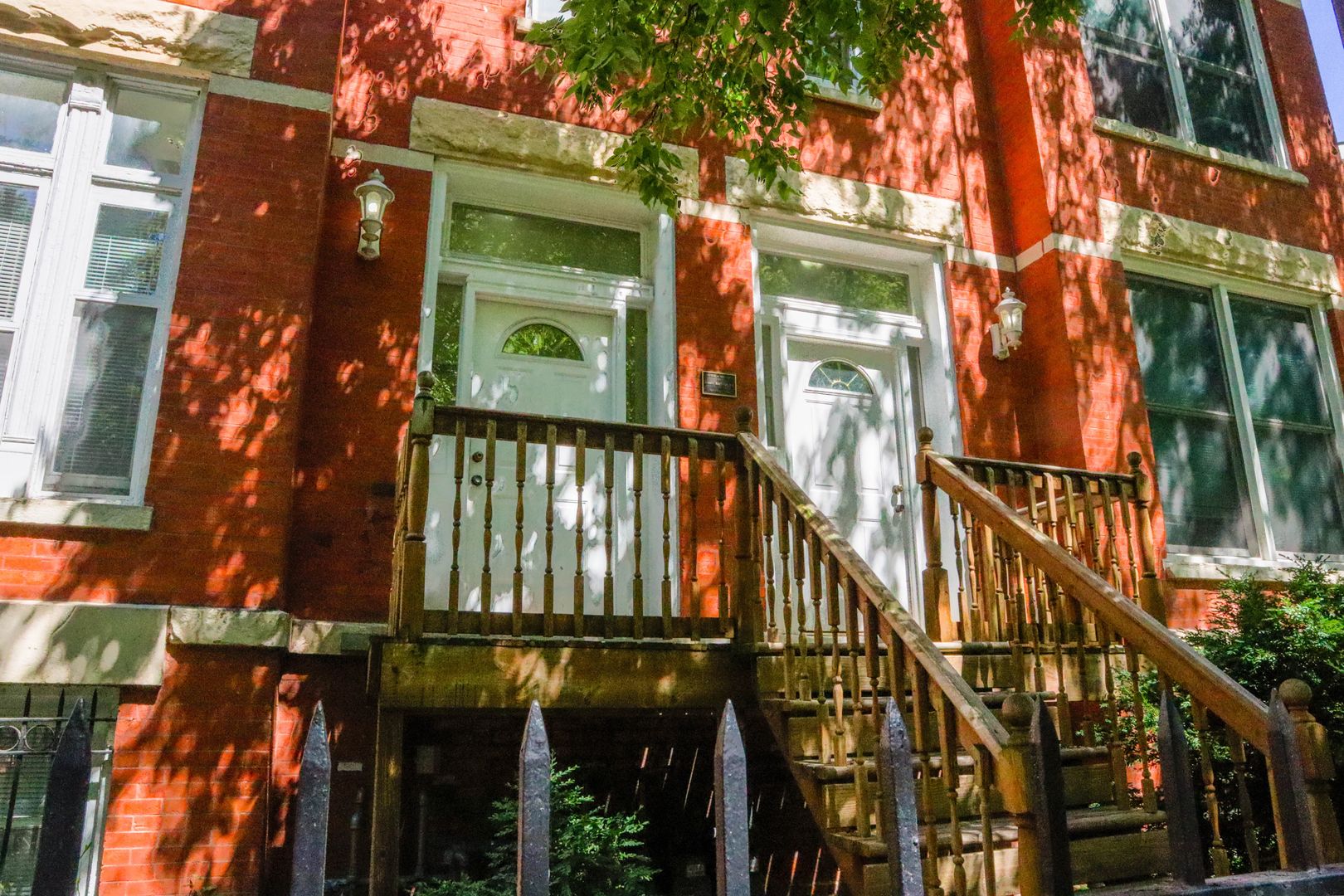 Chicago Apartment: 713 S Claremont