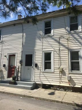 Upcoming!!! 1-Bedroom w/ Loft, 1-Bathroom Row-Home in Carlisle’s Historic District, Carlisle School District.