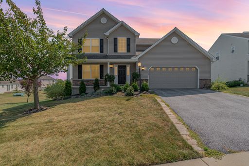 *COMING SOON* Welcome to this spacious 4-bedroom, 2.5-bathroom home located in the desirable Central Dauphin School District of Harrisburg, PA. – photo 1