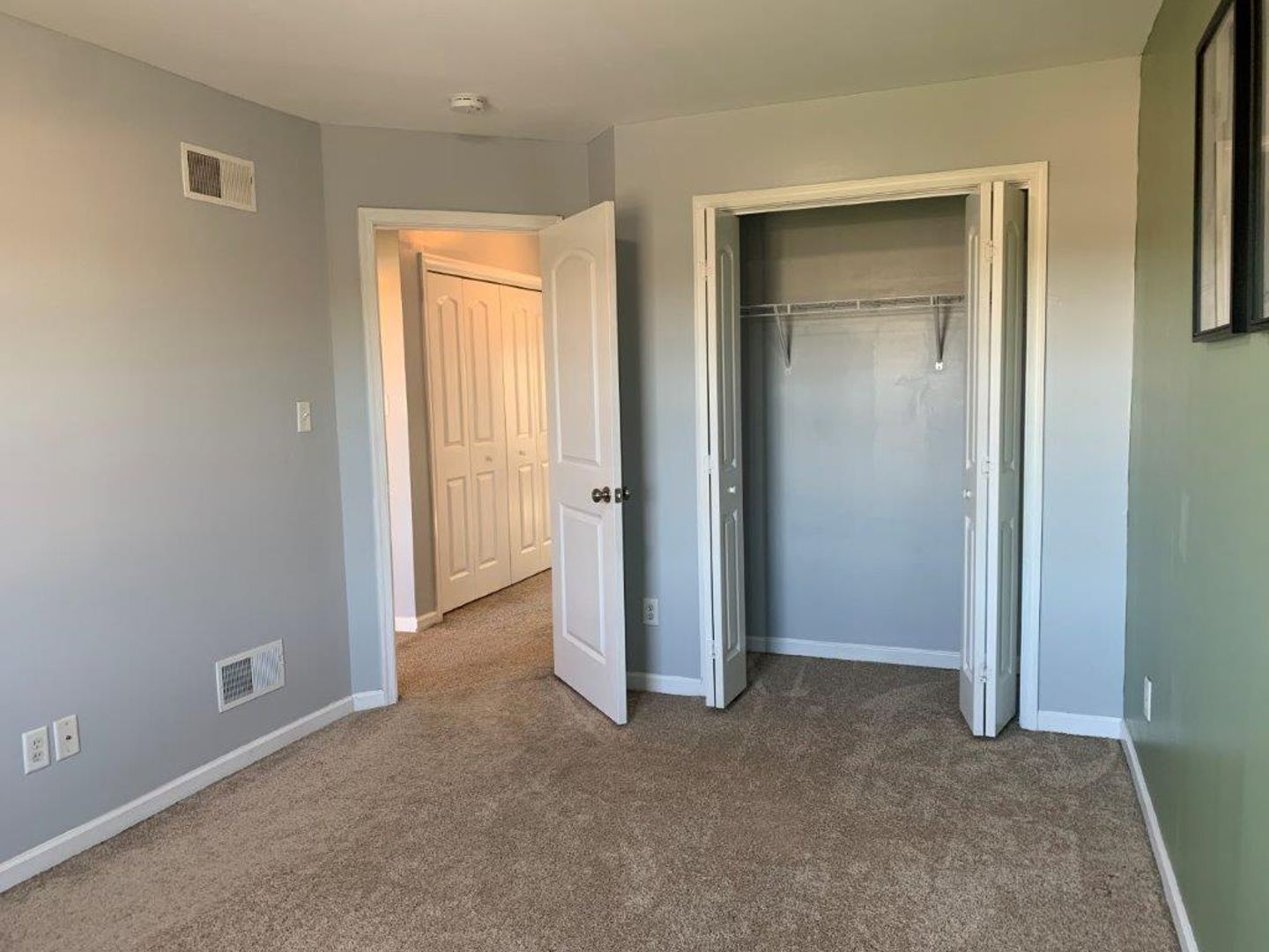 158 Old Schoolhouse Ln, Mechanicsburg, PA 17055