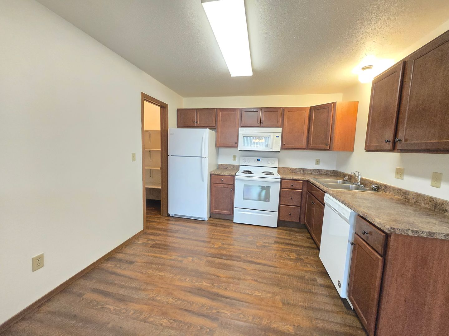 SIOUX FALLS Apartment: 4901 S. MARION RD.