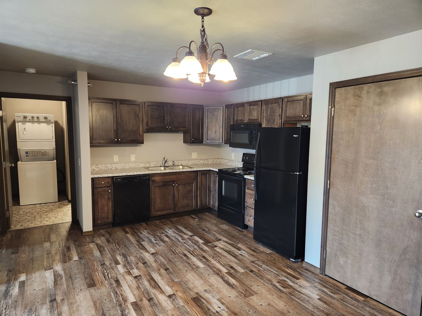 SIOUX FALLS Apartment: 1801 S. BAHNSON AVE.