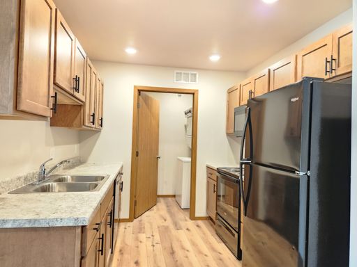 Spacious 2-Bed, 1-Bath with Attached Garage and Most Utilities Paid – photo 1