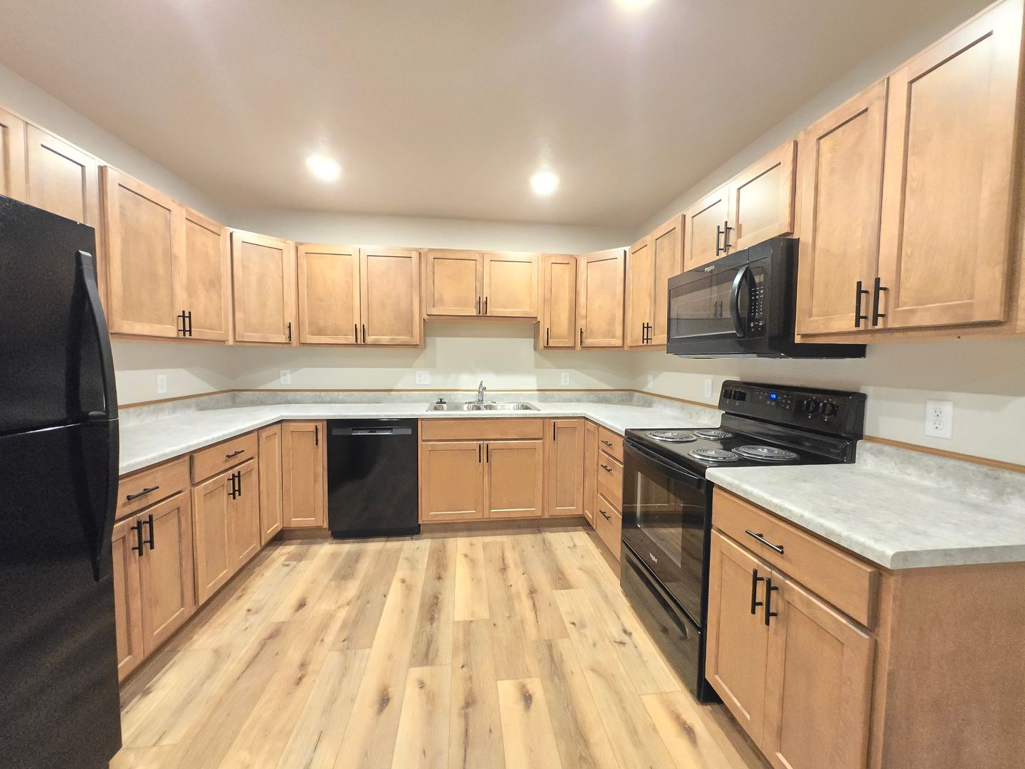 Sioux Falls Apartment: 3600 S. Linedrive Avenue