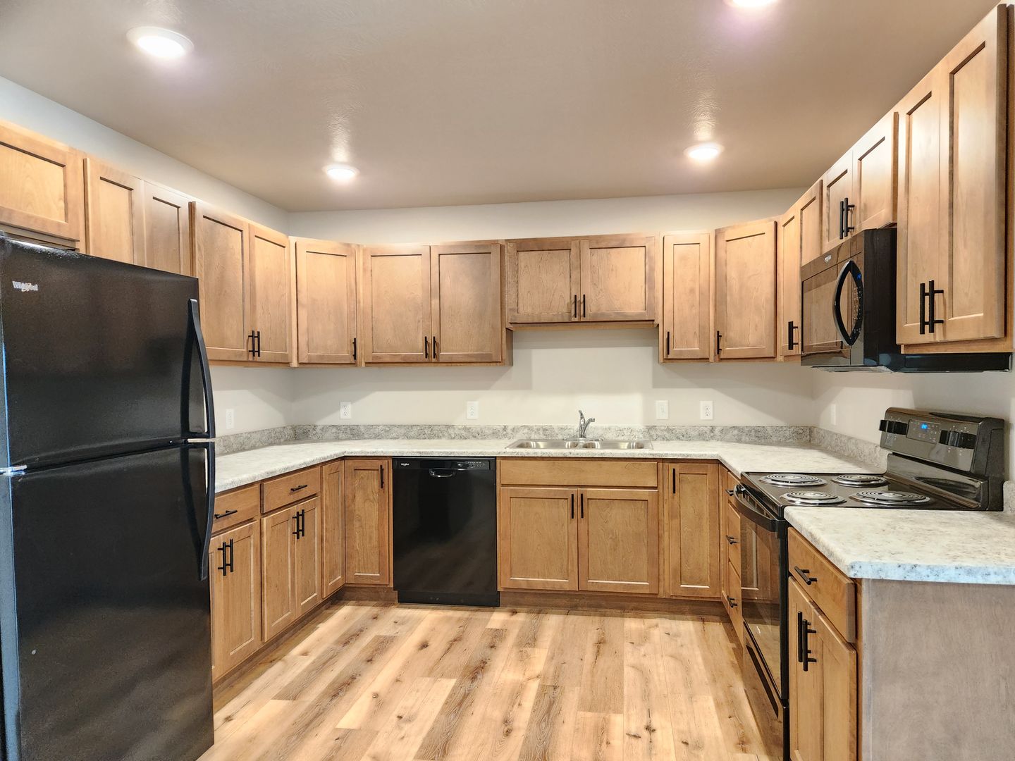 Sioux Falls Apartment: 3600 S. Linedrive Avenue