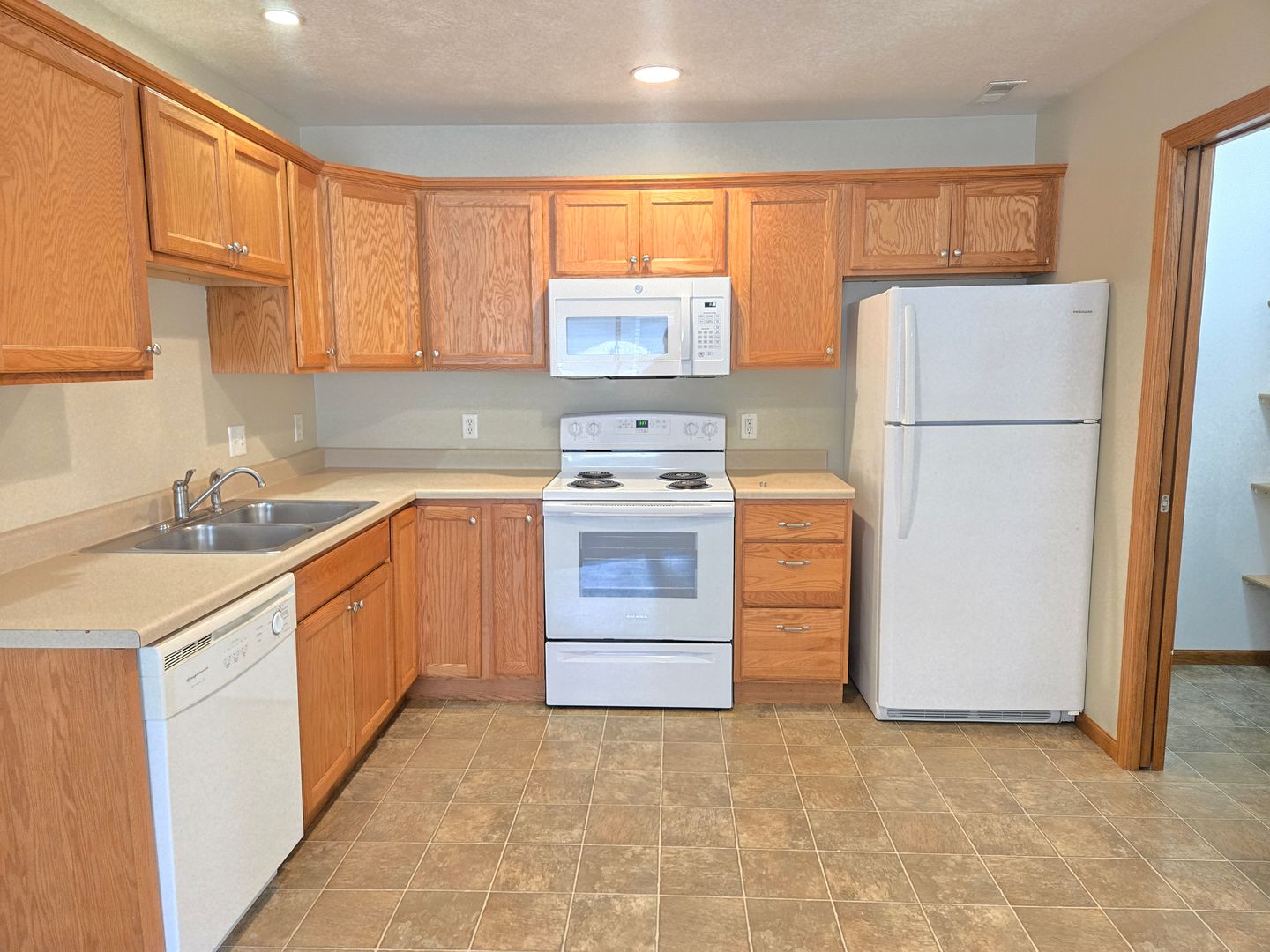 Harrisburg Apartment: 102 Emmett Trail