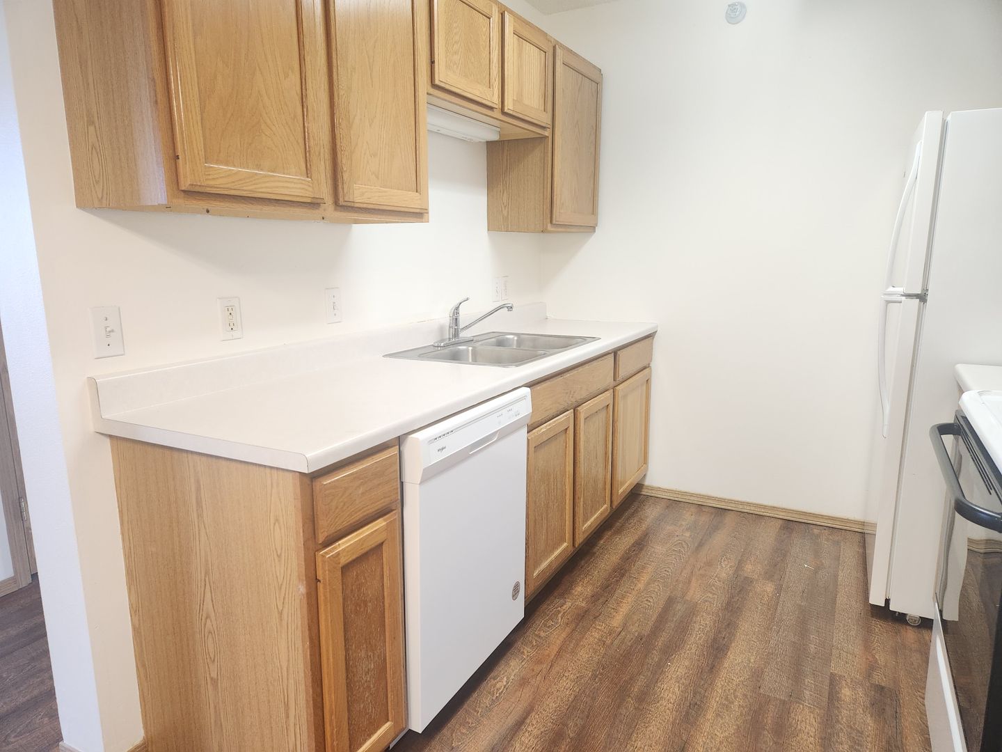 SIOUX FALLS Apartment: 4512 E. 42ND ST.