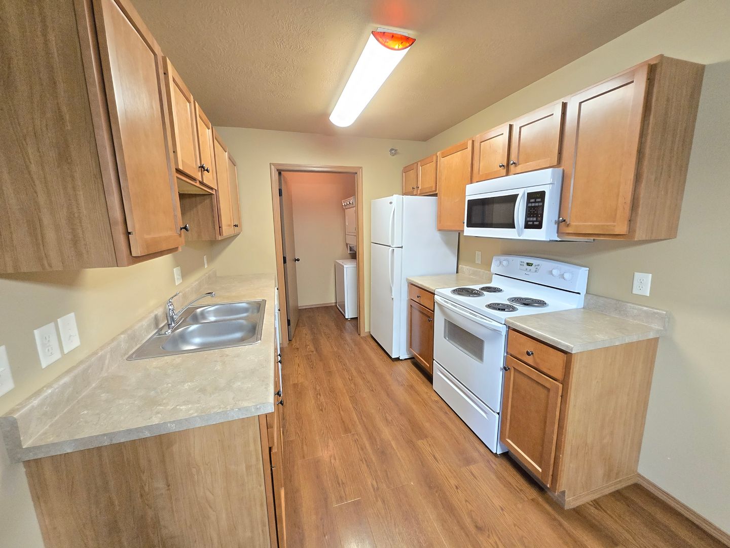 SIOUX FALLS Apartment: 4520 E. 53RD ST.