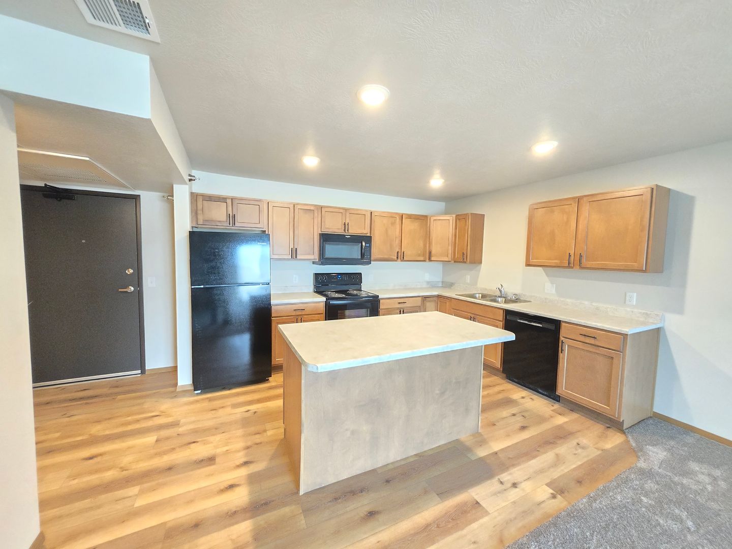 Sioux Falls Apartment: 3600 S. Linedrive Avenue