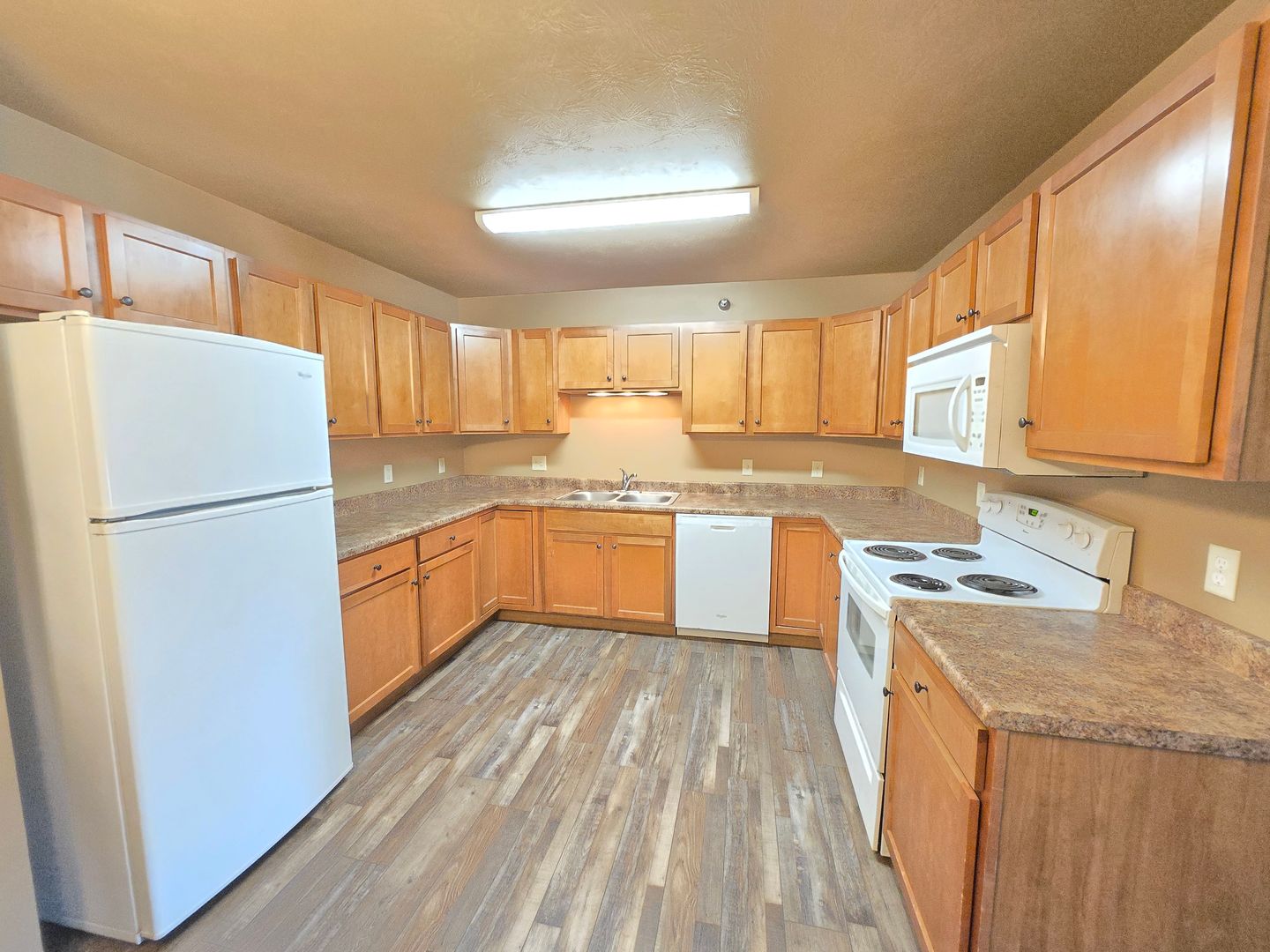 SIOUX FALLS Apartment: 4510 E. 53RD ST.