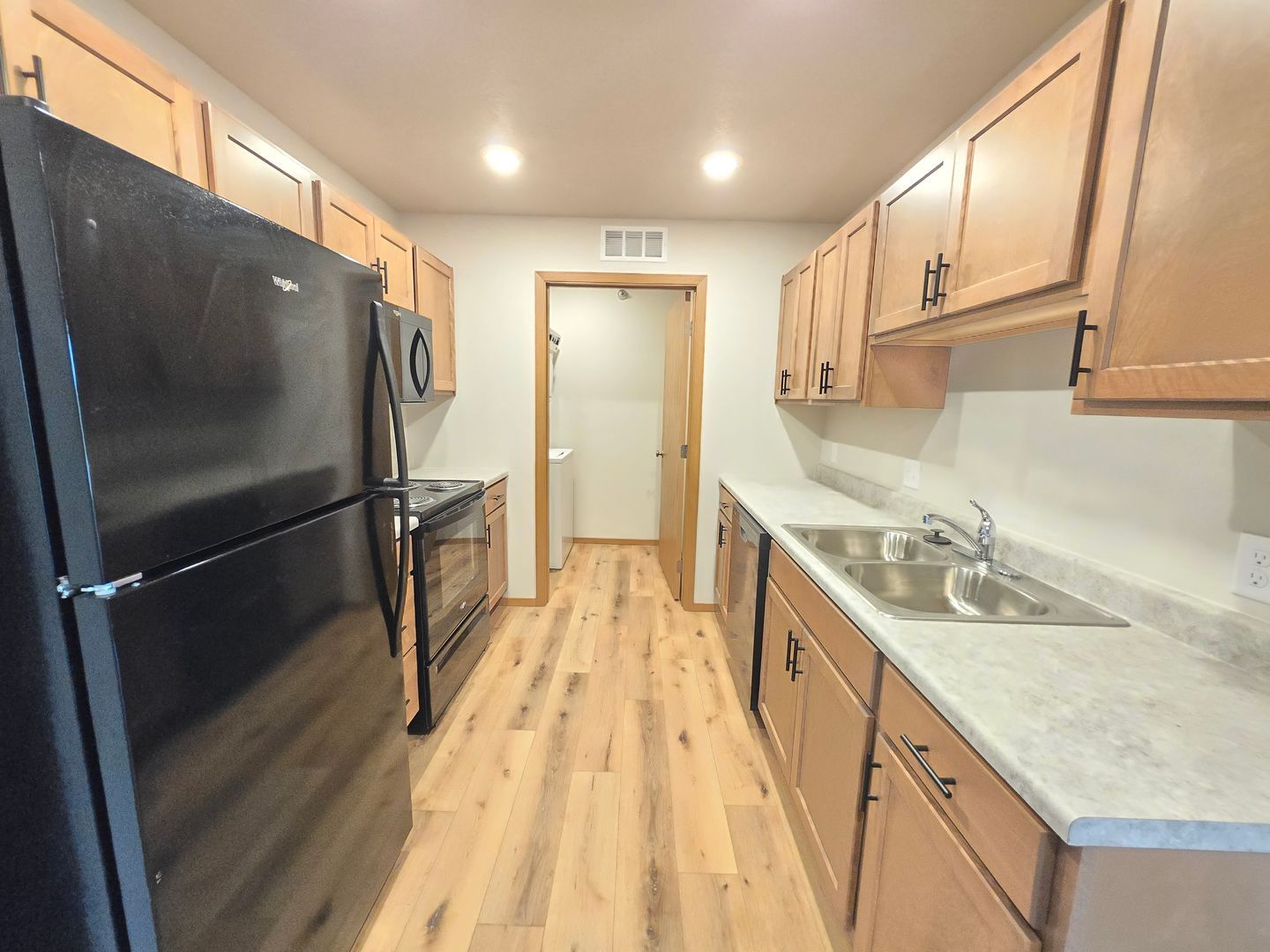Sioux Falls Apartment: 3600 S. Linedrive Avenue