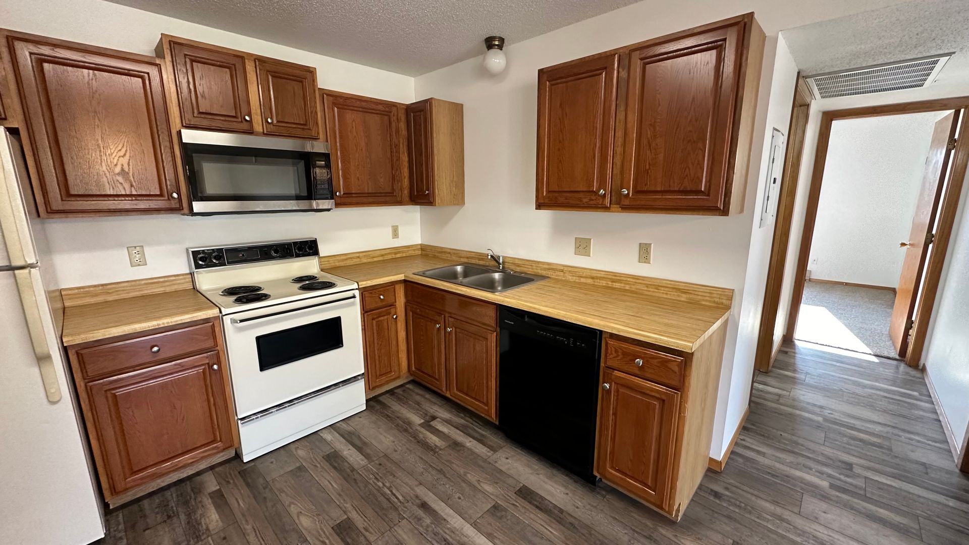 SIOUX FALLS Apartment: 5405 W. 56TH ST.