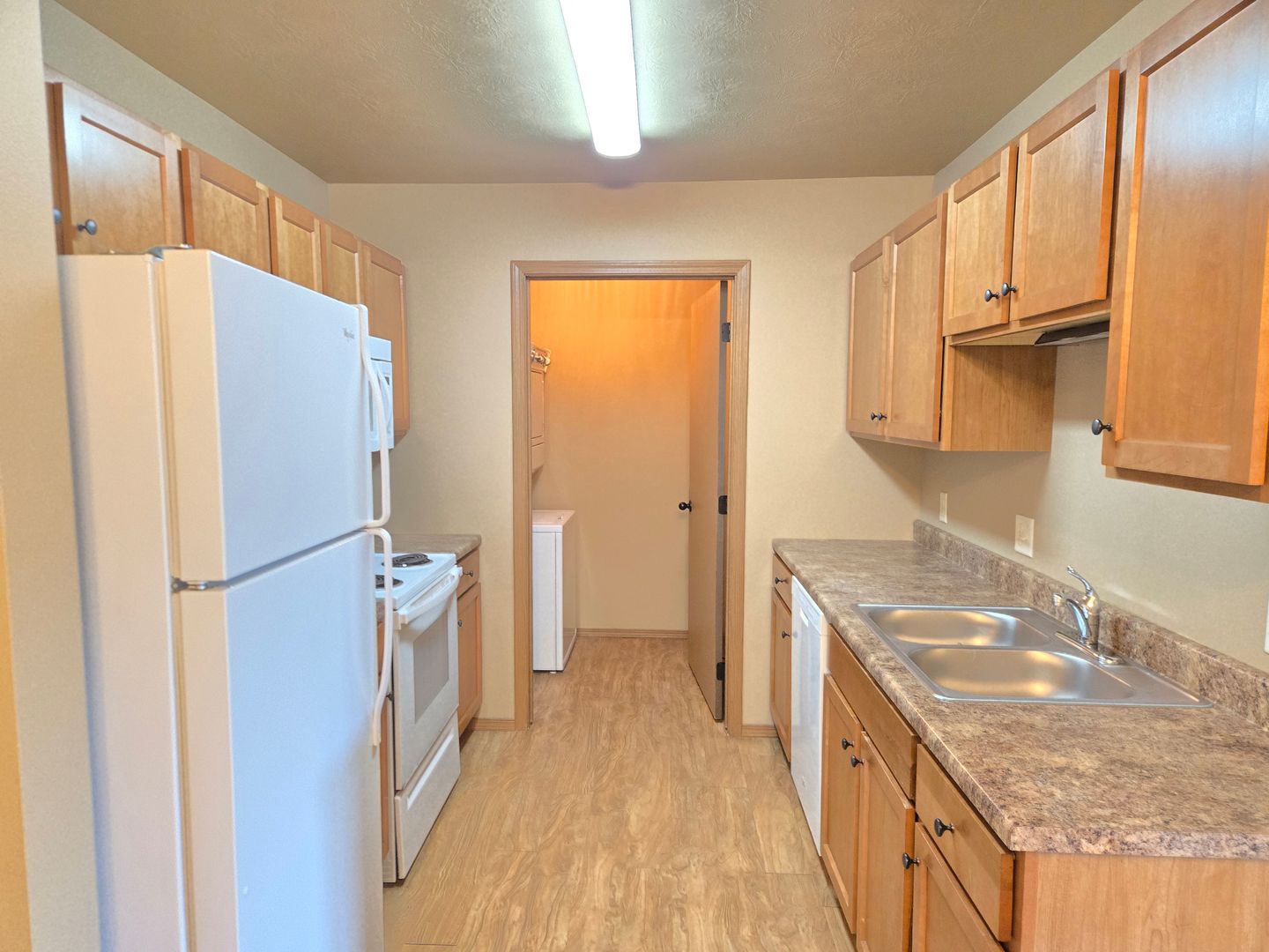 SIOUX FALLS Apartment: 4500 E. 53RD ST.