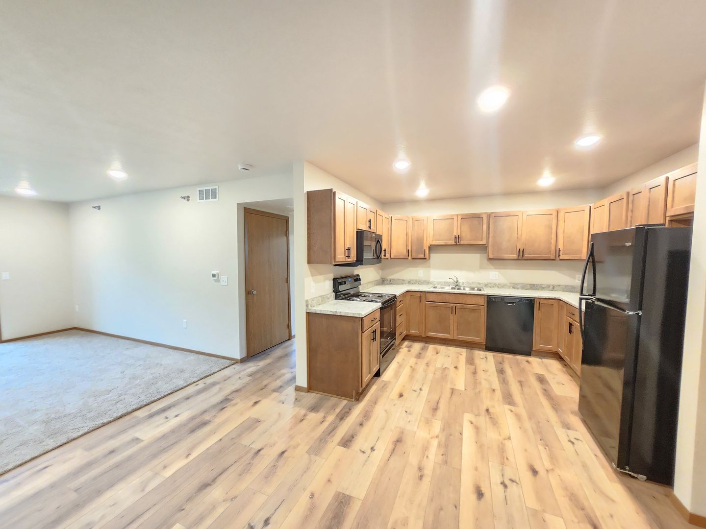 Sioux Falls Apartment: 3600 S. Linedrive Avenue