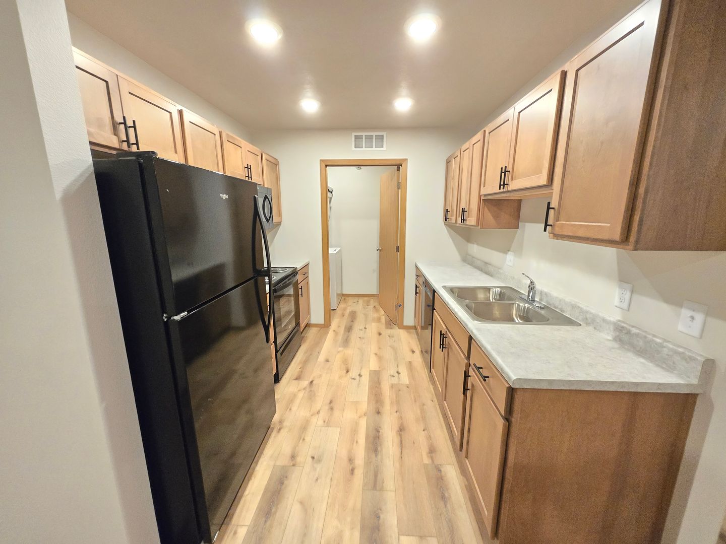 Sioux Falls Apartment: 3600 S. Linedrive Avenue