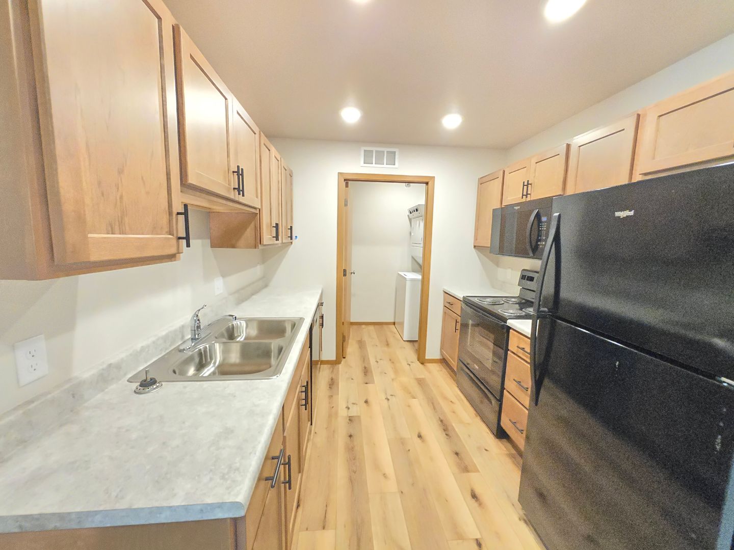 Sioux Falls Apartment: 3600 S. Linedrive Avenue