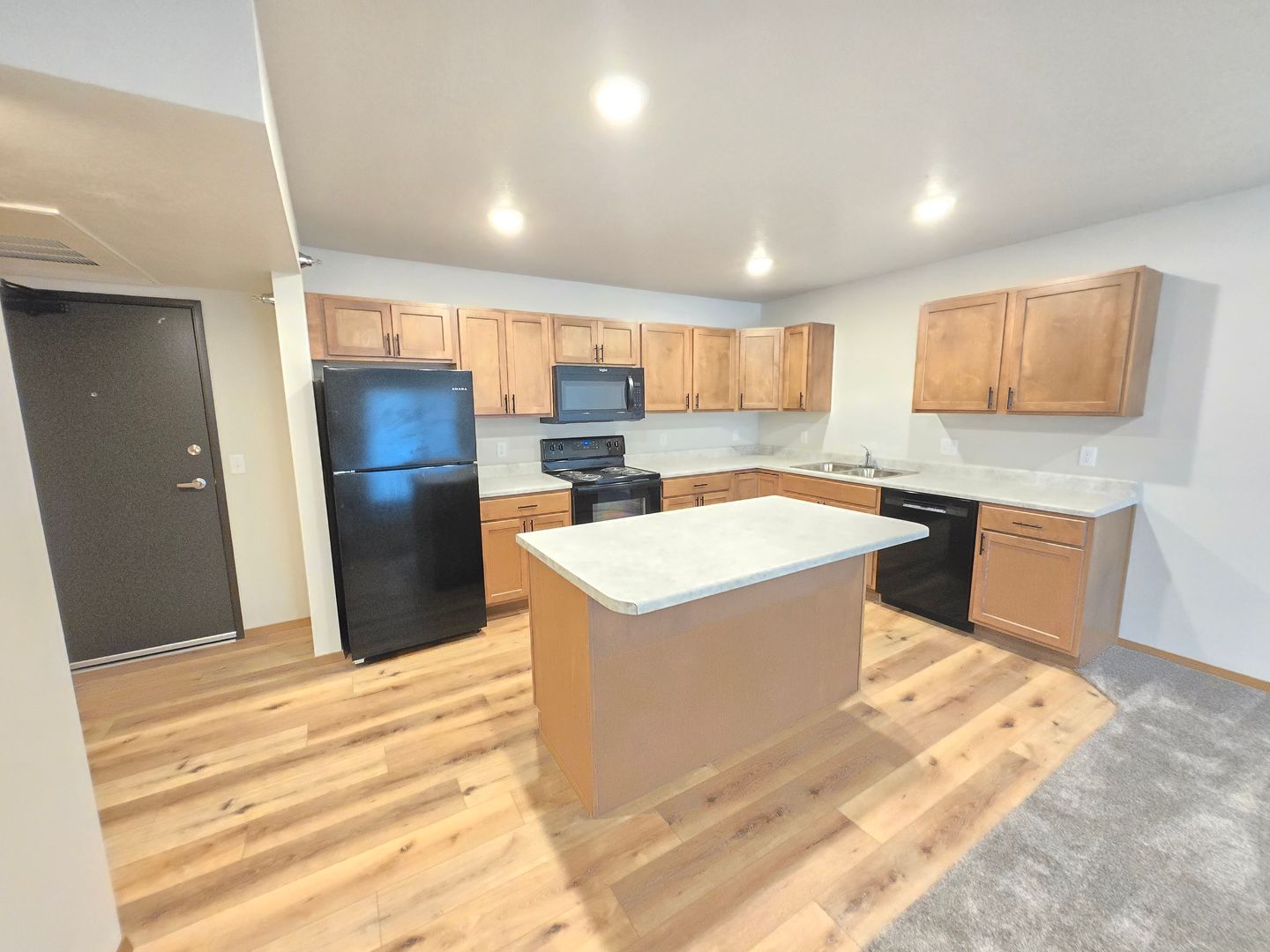 Sioux Falls Apartment: 3600 S. Linedrive Avenue