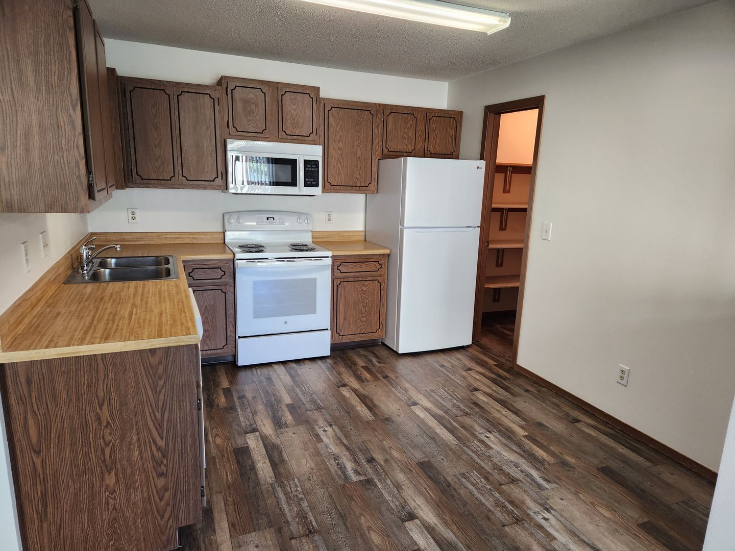SIOUX FALLS Apartment: 4901 S. MARION RD.