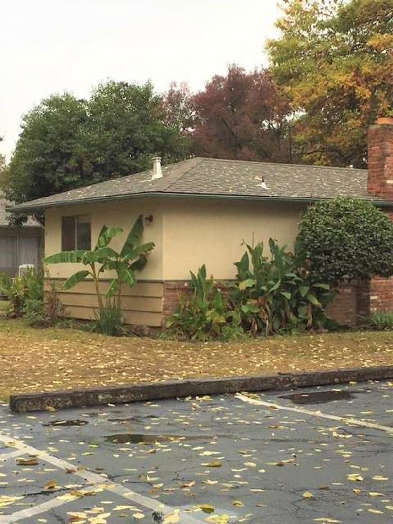 Chico Apartment: 1147 Neal Dow Ave