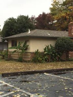 Large 1 Bedroom 1 Bathroom! Located Centrally in Chico! – photo 1